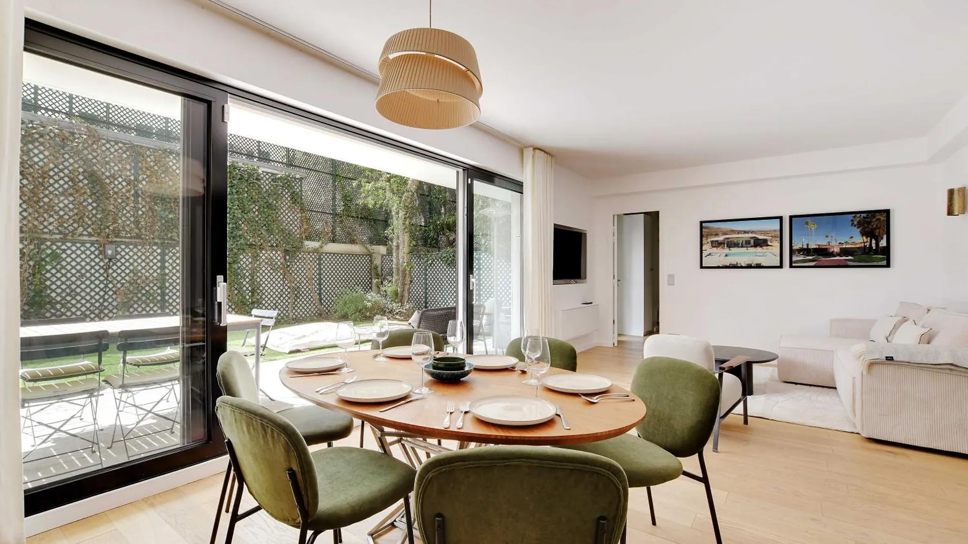 Passy - Eiffel Tower - Amazing 2br With Garden *