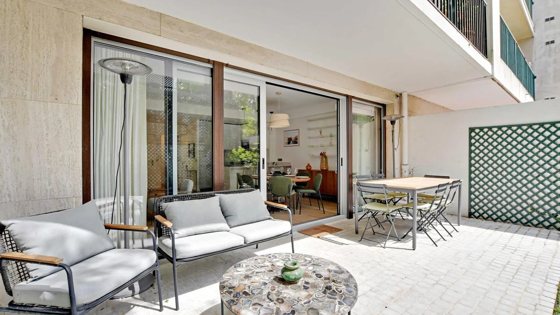 Passy - Eiffel Tower - Amazing 2br With Garden * Párizs
