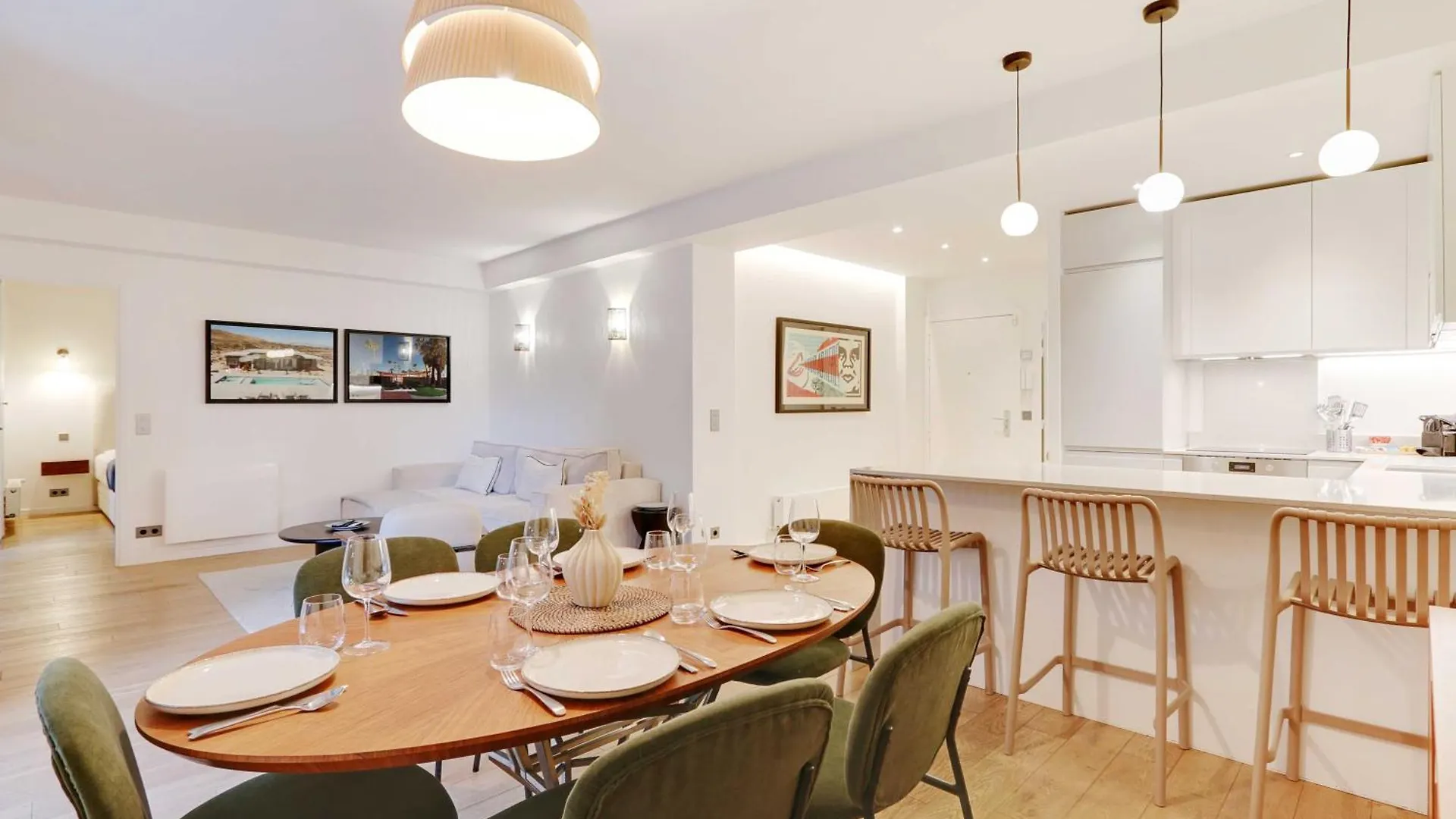 Apartment Passy - Eiffel Tower - Amazing 2br With Garden Paris
