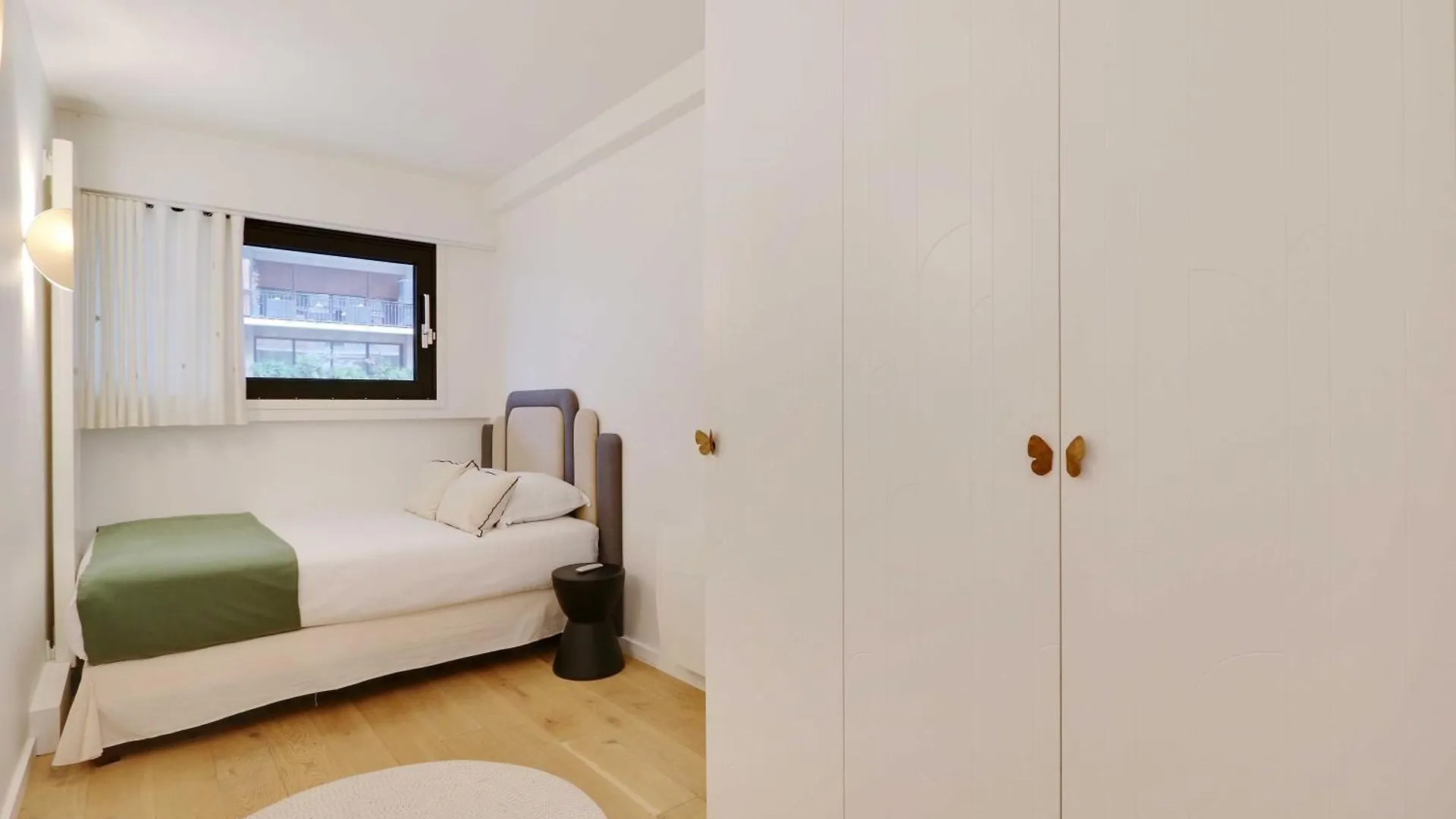 Passy - Eiffel Tower - Amazing 2br With Garden Paris